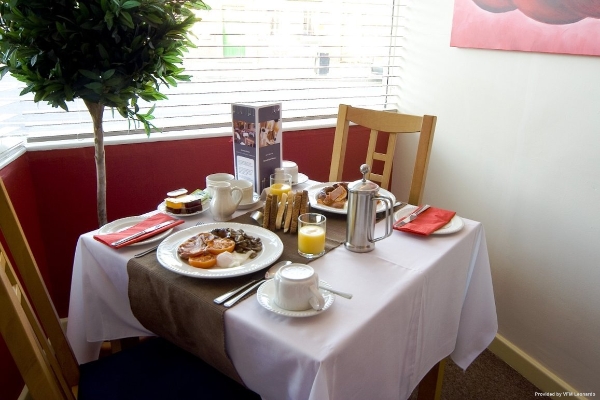 Angus Hotel & Almonds Restaurant (Carlisle)